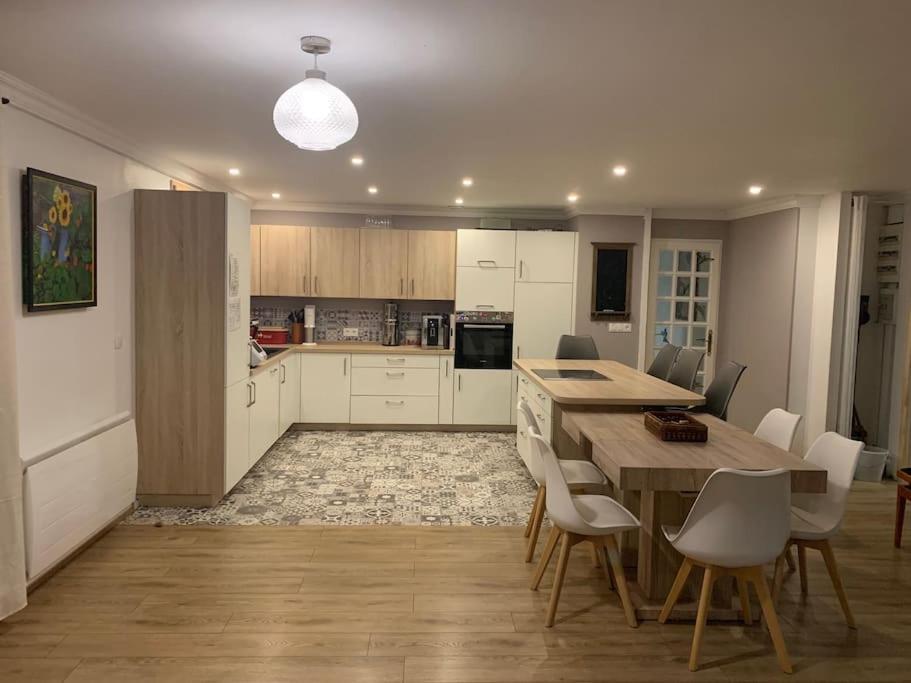 Maison Et Jardin 10 Personnes Proche Paris سارسيل المظهر الخارجي الصورة
